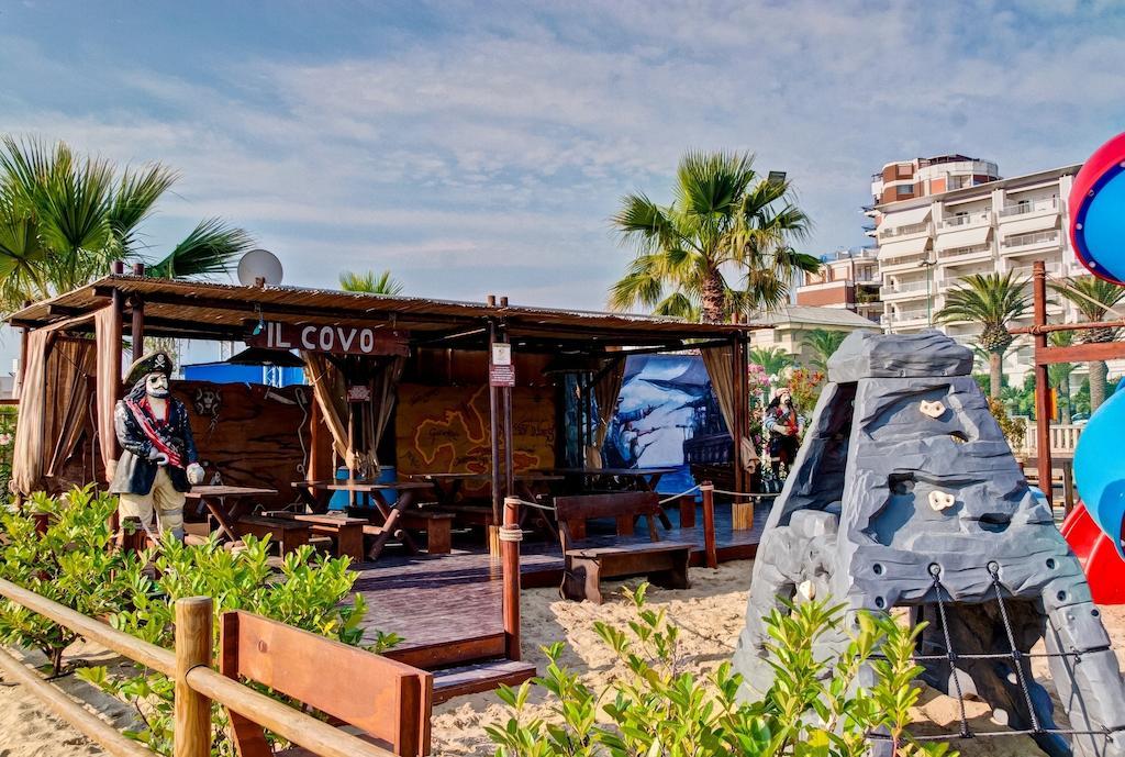 Hotel Europa Beach Village Giulianova Exterior photo