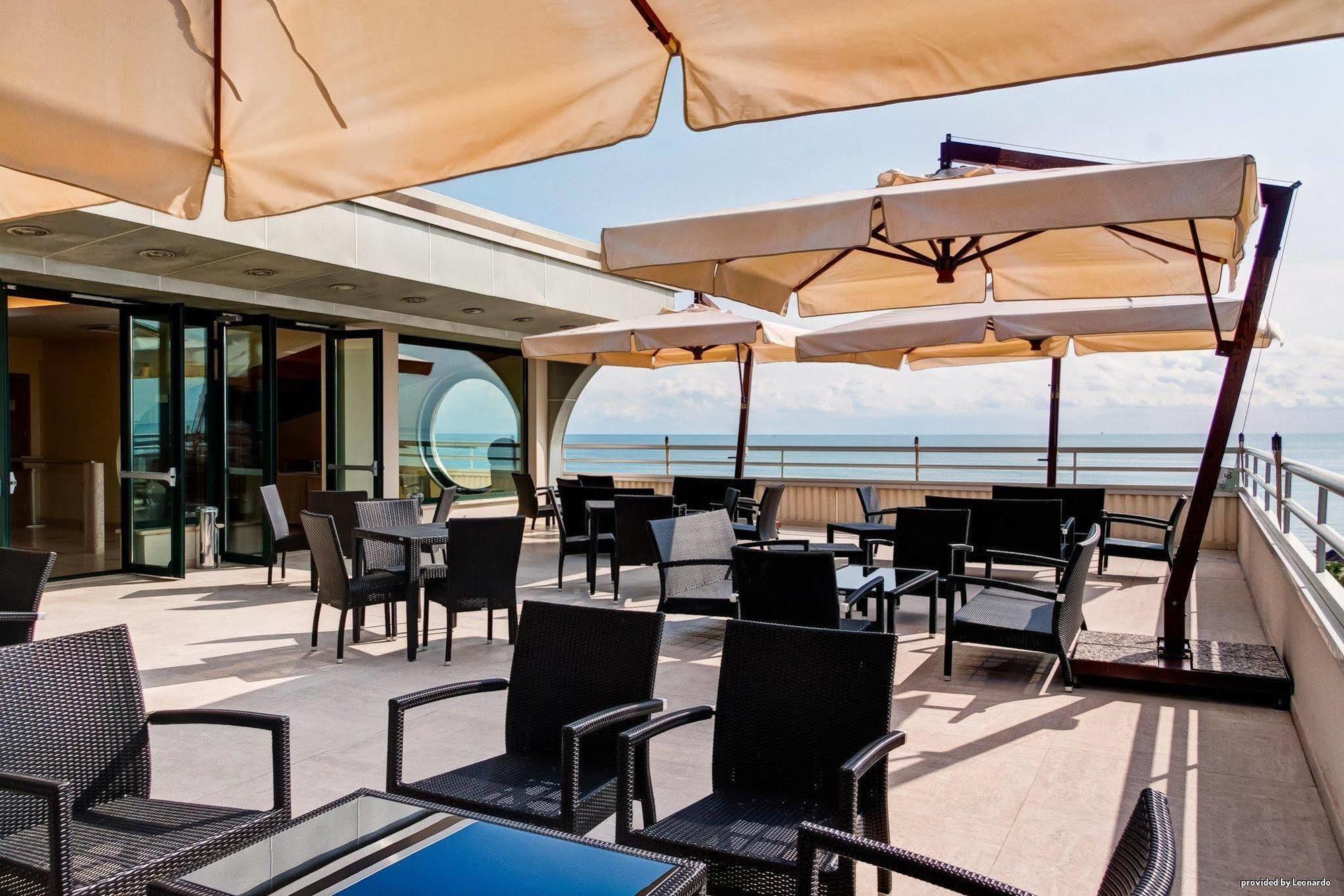 Hotel Europa Beach Village Giulianova Exterior photo